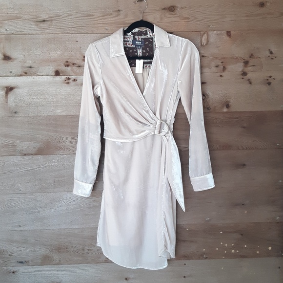 Anthropologie Dresses & Skirts - Maeve Beige Velvet Faux Wrap Dress Size 2 NWT